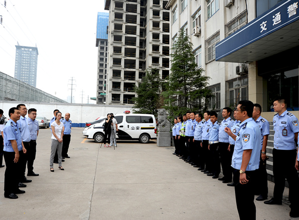 開元集團持續(xù)幫扶洛寧瓜農(nóng)——5000斤愛心西瓜慰問洛陽一線交警